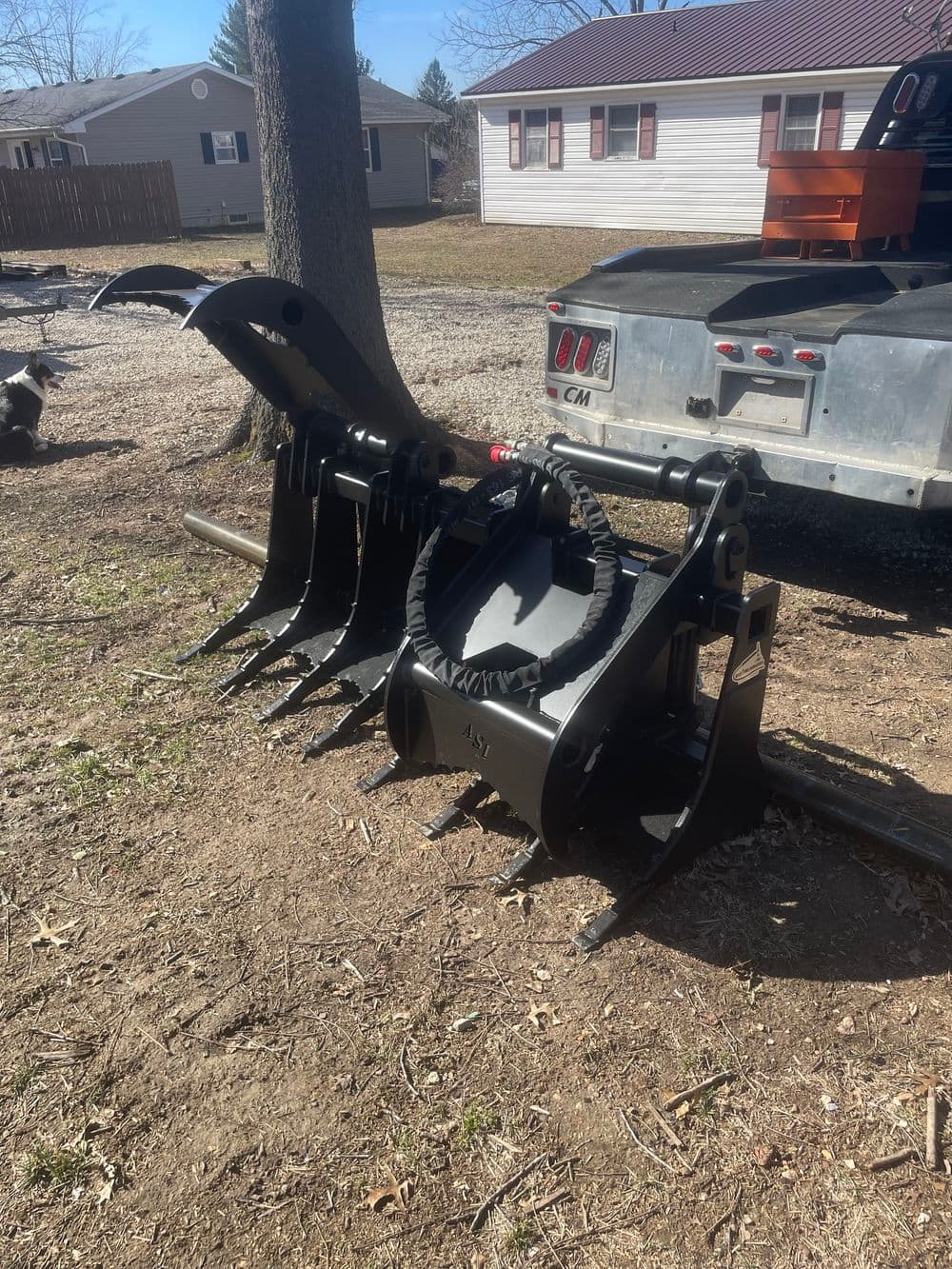 New Skid Steer Grapple Bucket Added to Our Washington MO Fleet
